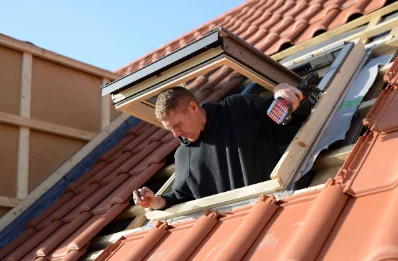 Pose de fenêtres de toit Velux à Moréac